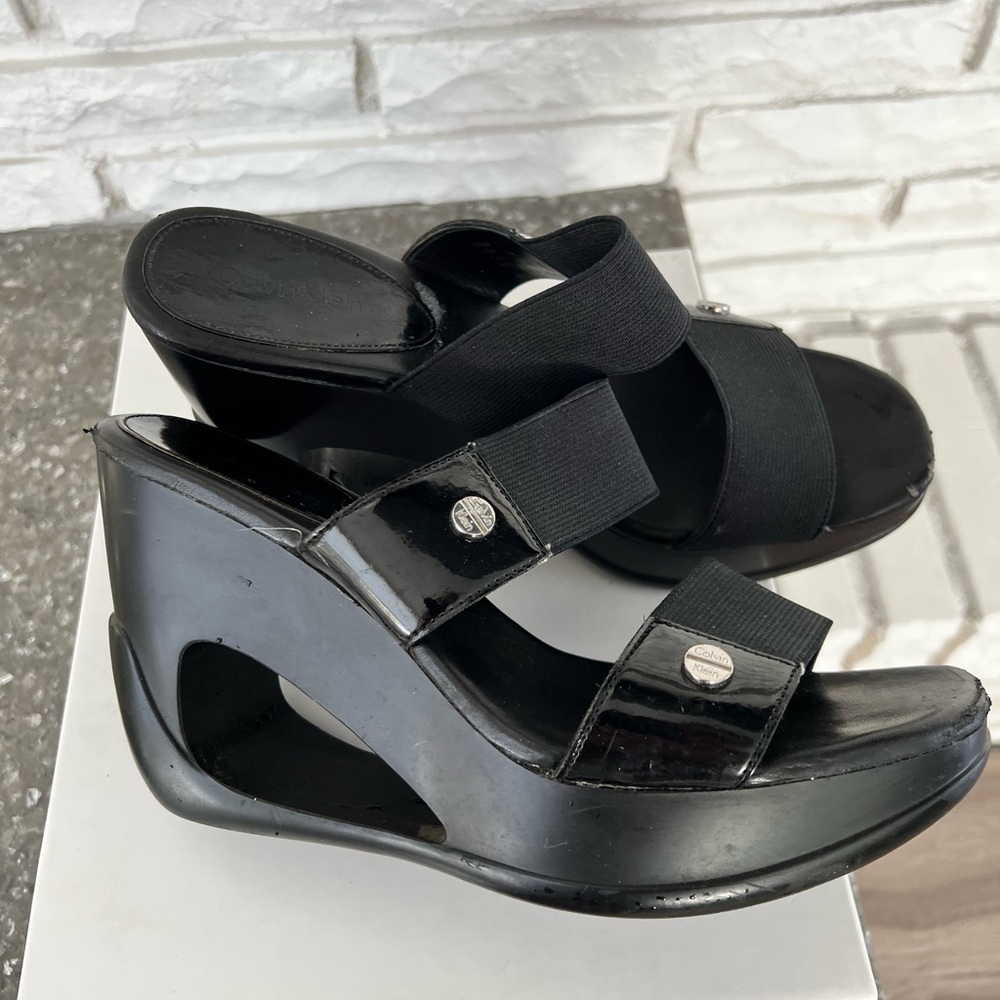 Calvin Klein Yanz Stretch Elastic Stretch Textile Sandals Sz 7